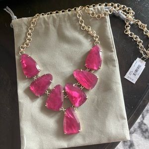 NWT KENDRA SCOTT HARLIE STATEMENT NECKLACE BERRY ILLUSION $178